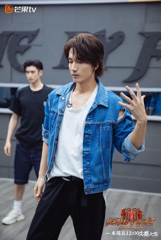 言承旭|与其纠结言承旭的人气不如学学言承旭的自律