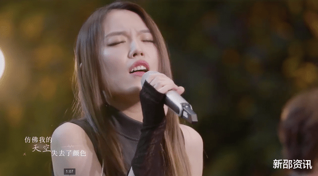 |为什么飞儿乐团换了主唱后没有再火？看了这个视频，似乎懂了