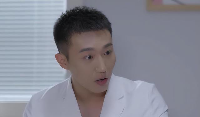 李骏骁|《亲爱的生命》：职业发展有四条路，李骏骁的言行预示着他会离职