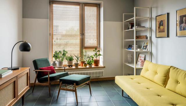 仅55平中古风小户型,深沉墨绿配明亮黄,每一件家具都非常适合