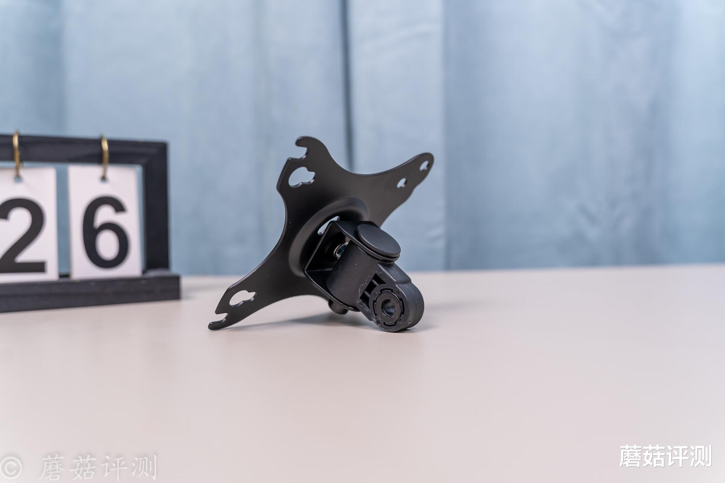 显示器|桌面更整洁，显示器调节更方便、Brateck北弧显示器支架E560 体验评测