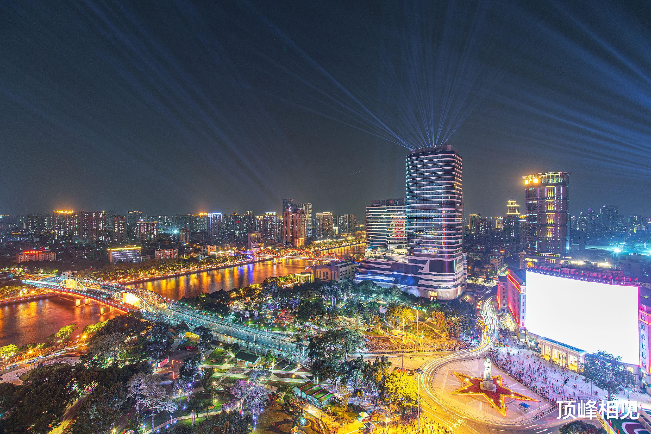 电子商务|08年火炬传递，天河路商圈迎来巅峰，没有电商，实体现在会更旺