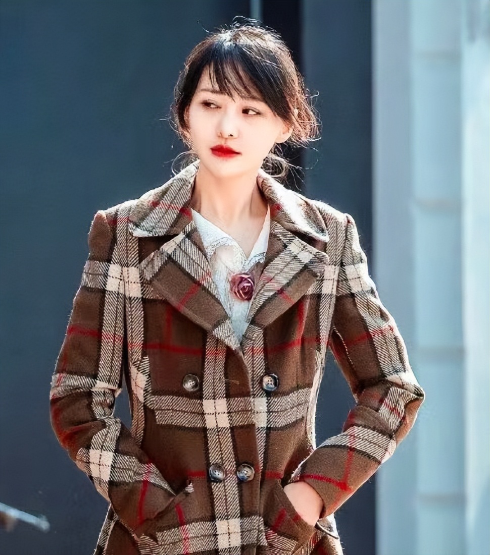 郑爽|曝郑爽需赔偿6070万元,身上多个案件未结,粉丝为其发声直呼冤枉