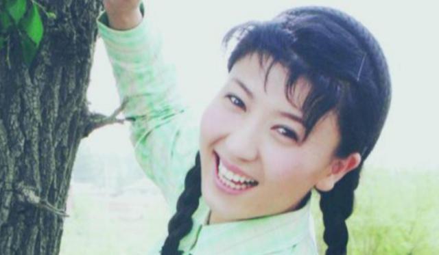 Angelababy|闫学晶:20岁一婚,深得继女喜欢,二婚嫁富豪后,45岁高龄生二胎