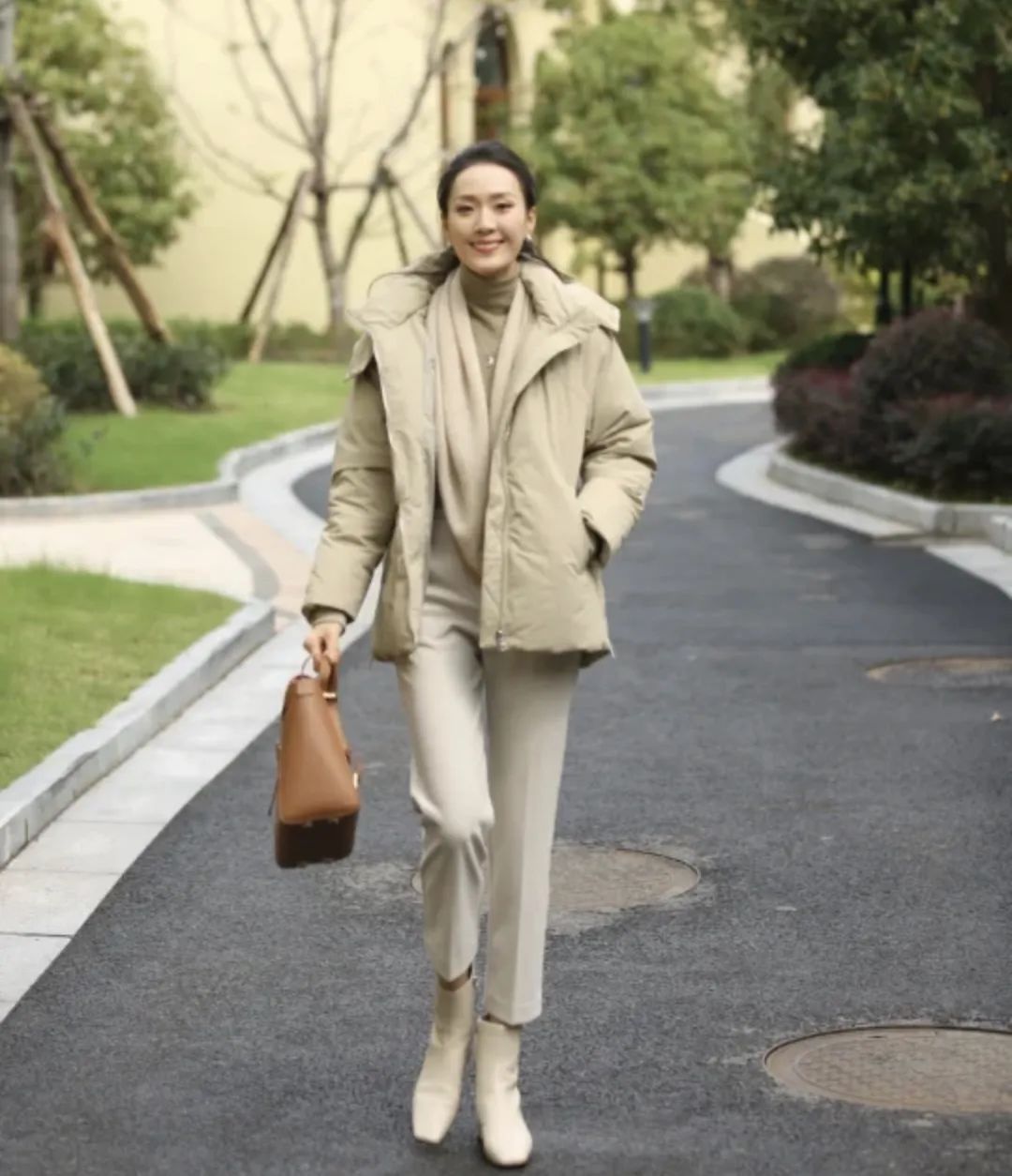 护发素 35岁女人如何快速摆脱“主妇”形象？这几点做到，很容易变漂亮