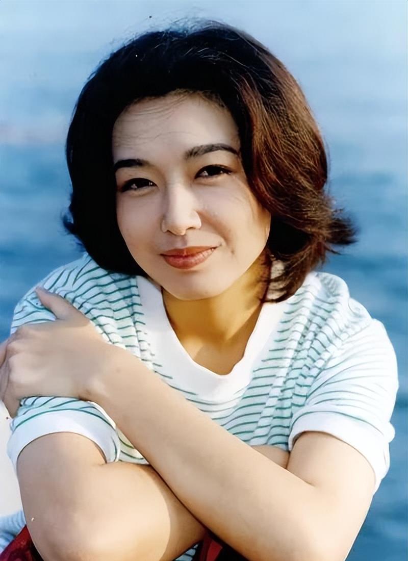 杨蓉 圈内最会保养的10位女星，个个皮肤水嫩，婀娜多姿，越老越有韵味