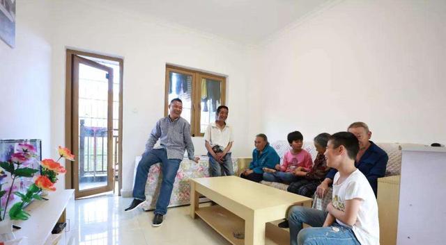 曾“一房难求”的一梯一户“过气”了？住户说出4大槽点，太现实