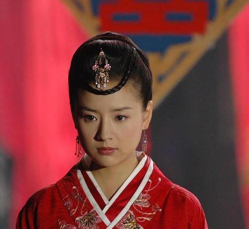 越剧|在越剧电影中,女性视角到男性视角的转变,以及对女性立场的建构