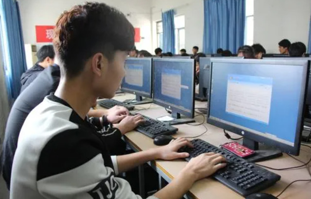 大学|不适合考公务员的专业，对应岗位少薪资待遇低，学生别白费力了