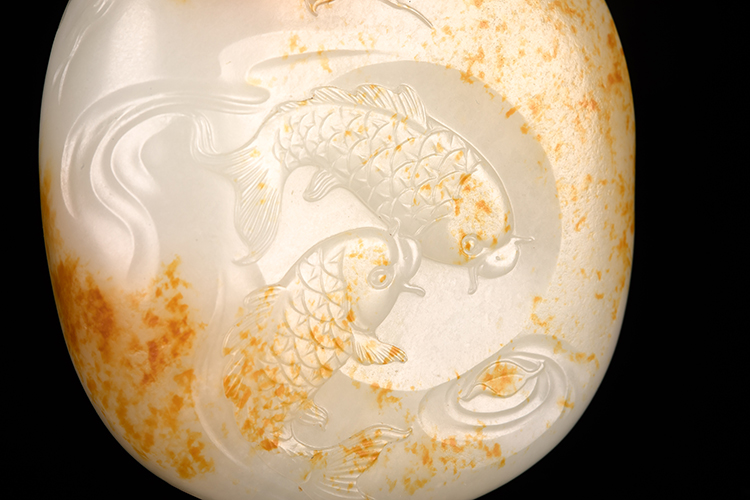 连年有余|「璞玉雅藏」和田玉籽料挂件 《连年有余》 玉雕作品鉴赏