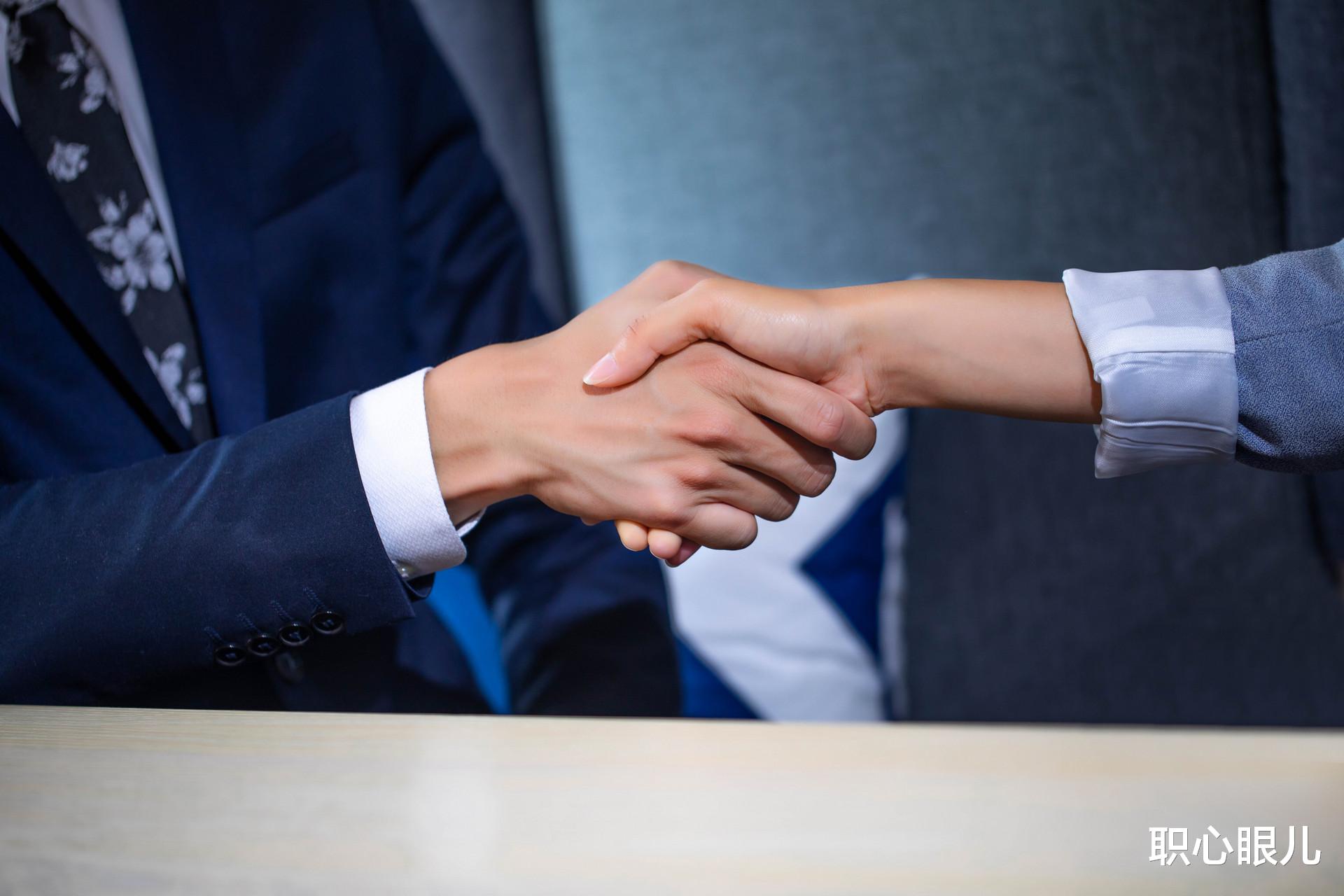 招聘|领导要调走的4个征兆，明白人看透不说透，悄悄早布局