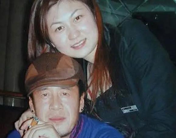 邓伦|柔情歌手杨坤:写情歌纪念病逝前女友,深情讲述恋爱过往满是感动