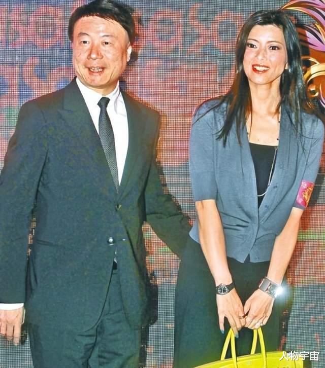 香港|她是香港四大才女,最美填词人,填词一首赚9000块,感情经历传奇