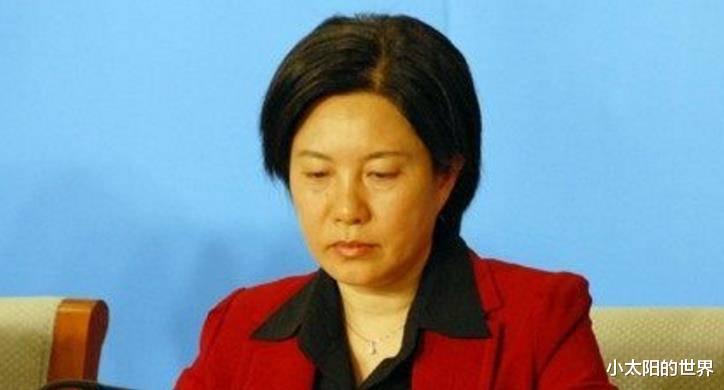 张美芳:背爱马仕到农村“扶贫”,名下7套房,过节收礼5000万