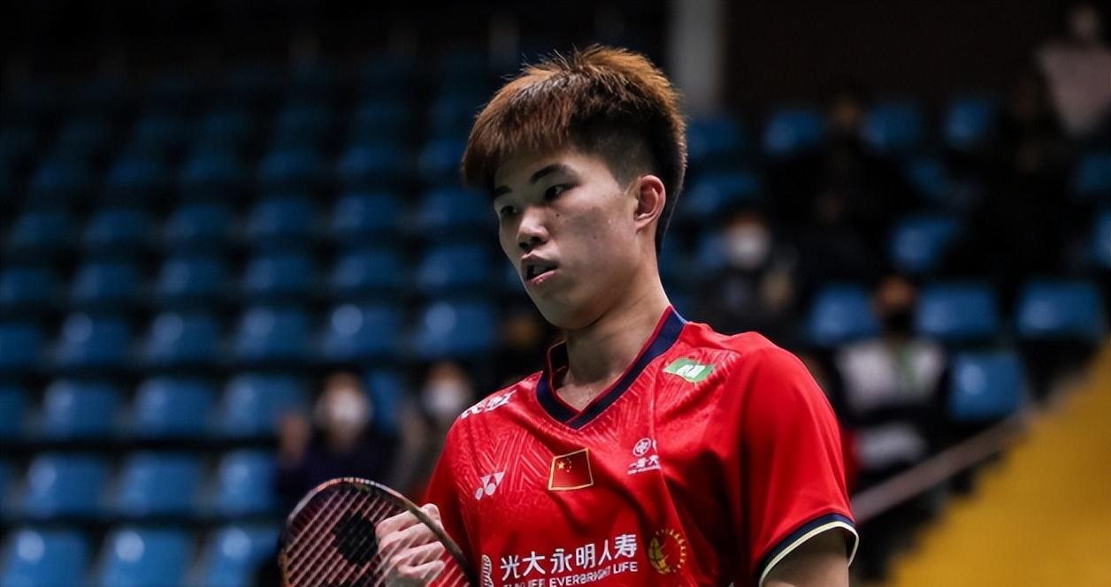 国羽|2-0！22岁国羽新星救局点大逆转，拼到流血受伤，进决赛创造历史