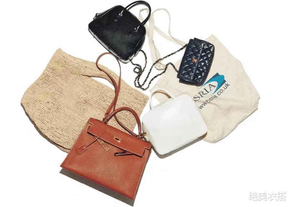 一身大牌包?俗气!聪明女人的“包包时尚经”,堪称穿搭教科书