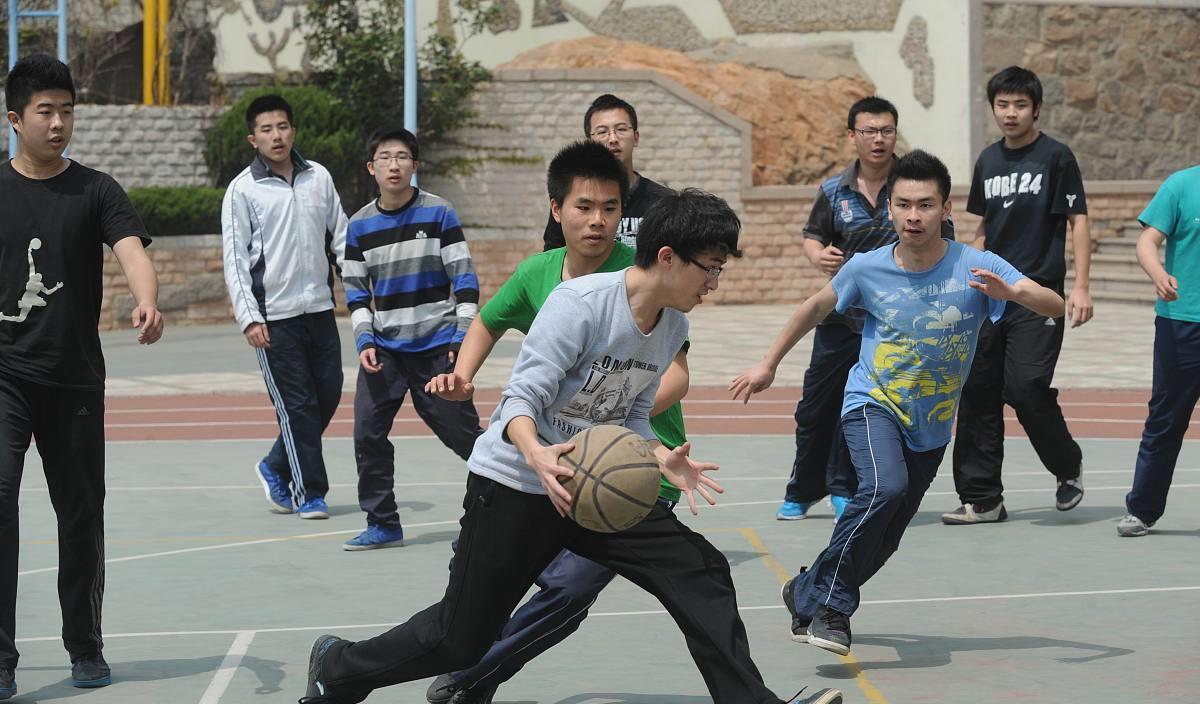 大学|高考分数能上985名校,毕业后自己找工作,选择定向师范怎么样?