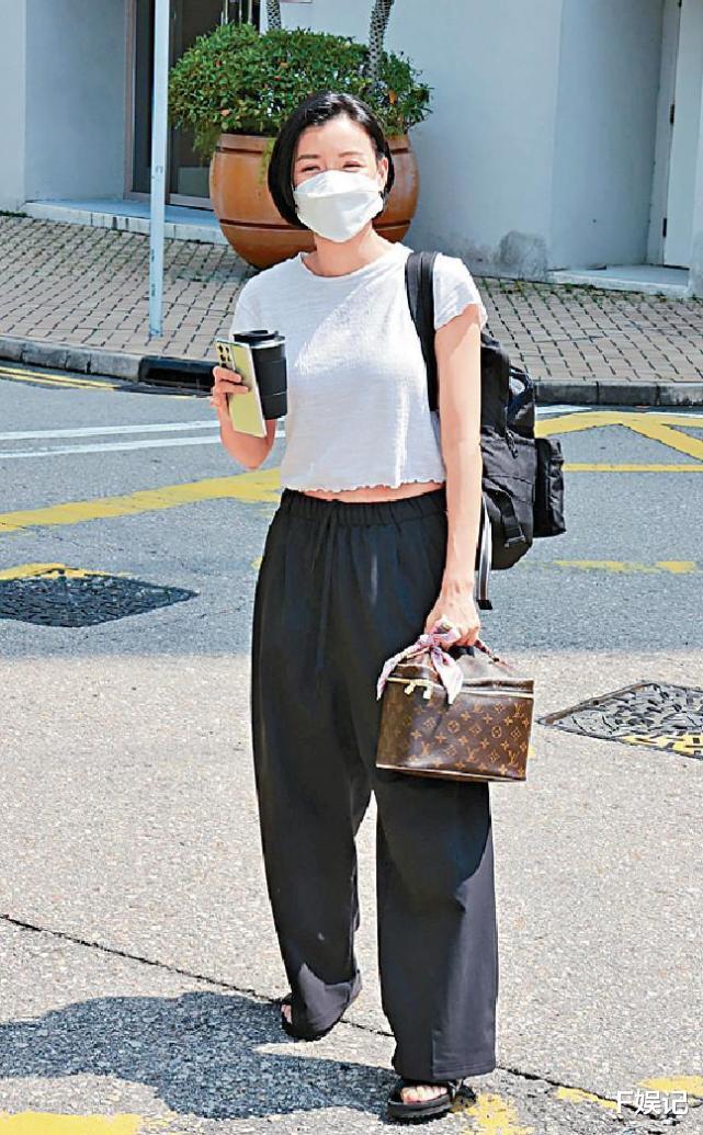 陈茵媺|陈茵媺复出拍戏现场曝光 女儿确诊后陈豪要求全家人戴口罩睡觉