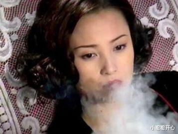 张柏芝|人前惊艳,人后失态,这7名女星抽烟遭狗仔曝光,一目了然