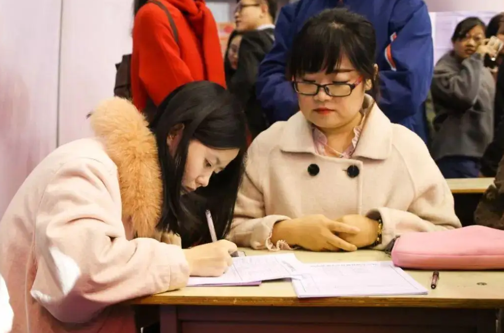 求职|什么工作还要学生会副主席亲自找？找工作还耍大牌，结局大快人心