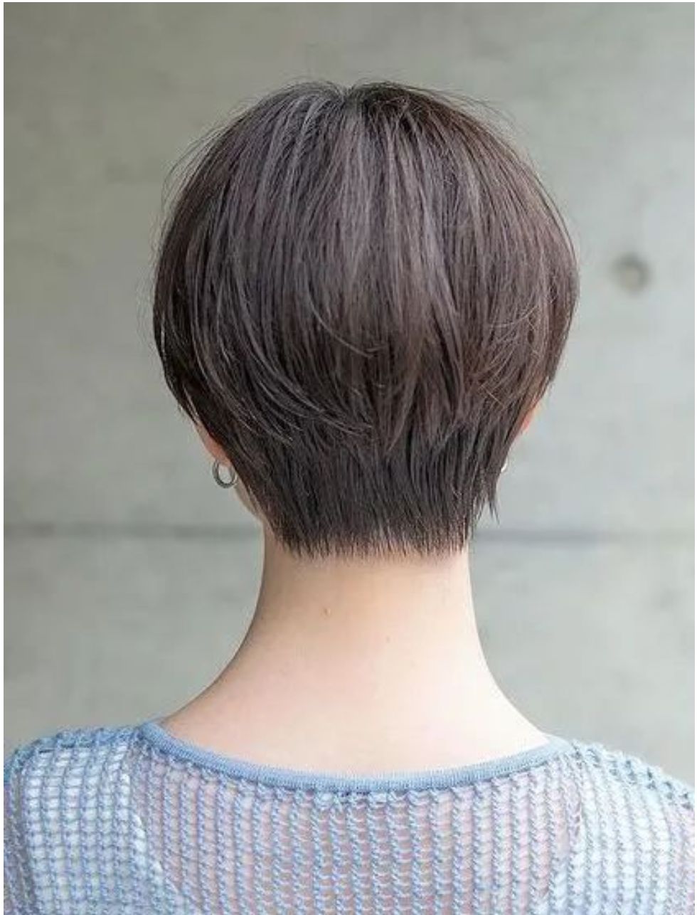 连衣裙 最火女士发型有哪些？这几种美翻了，你剪对了吗
