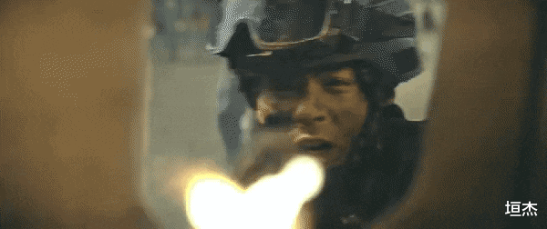 任天野|本以为是烂片,《异种浩劫》开播就榜一,任天野抓到科幻王炸了?