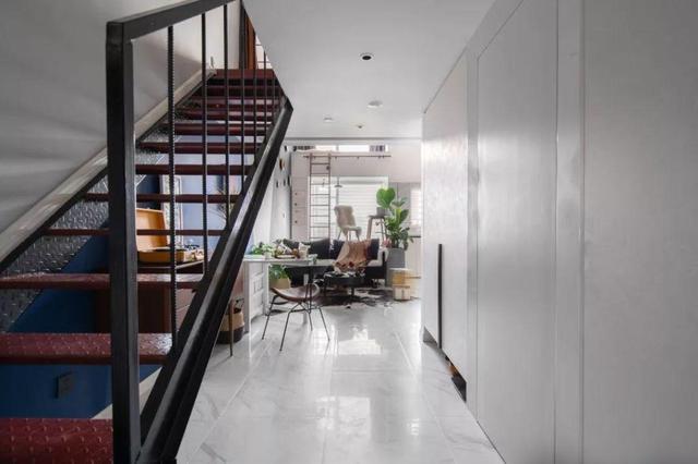 45㎡loft，简约北欧风，挑高的客厅加上悬空飘窗，太赞了