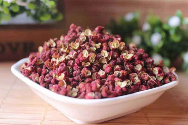 |花椒加一物被称为“天然泻药”,连喝3天,宿便溜了,体重也轻了