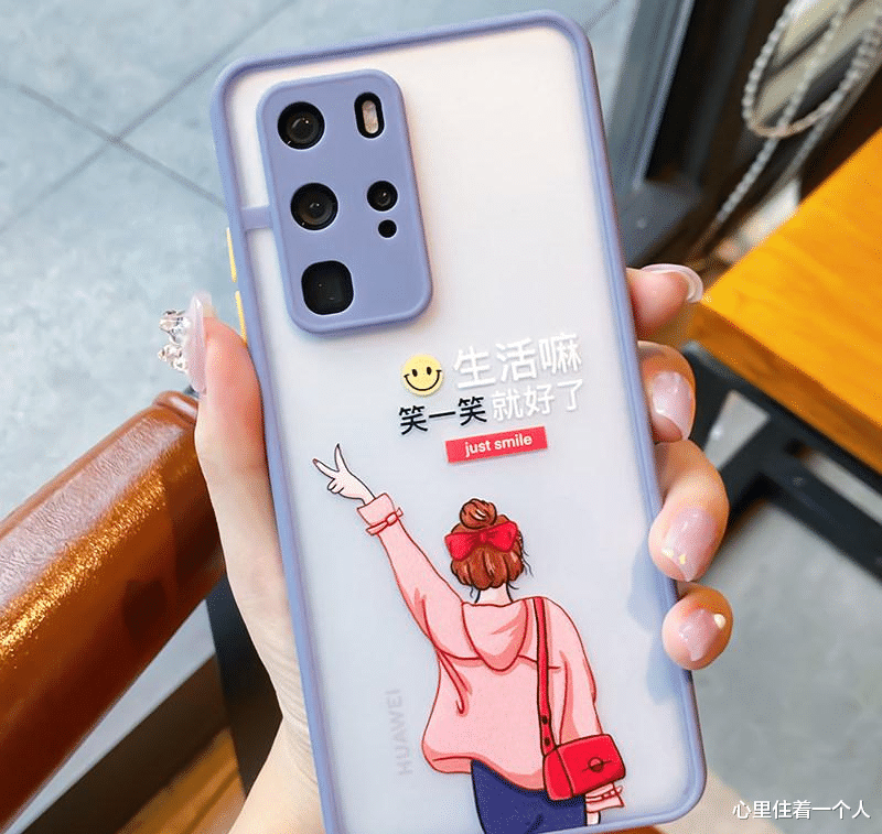 曲面屏|你觉得手机曲面屏和直屏哪个好用,买手机的时候该怎么选择?