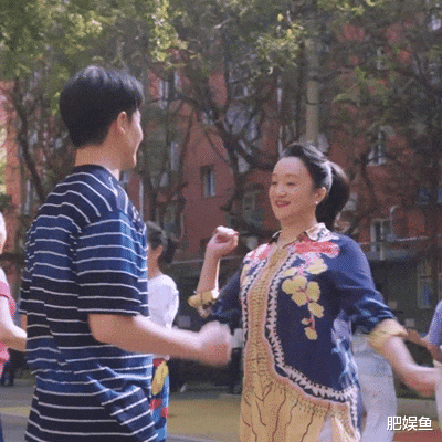 杨昆|出道30年零绯闻，妈妈专业户，3次最佳女配，因拖欠4万5成被告