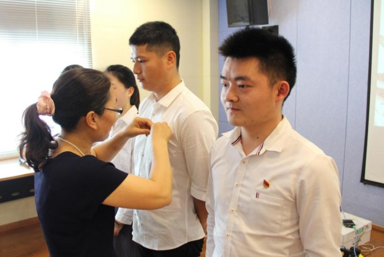大学生|考上公务员以后，不妨用“随缘”心态对待升职，看完晋升表就懂了
