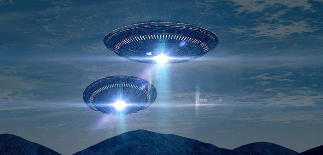 外星人是否真的存在,人类两次收到神秘电波。霍金:别联系