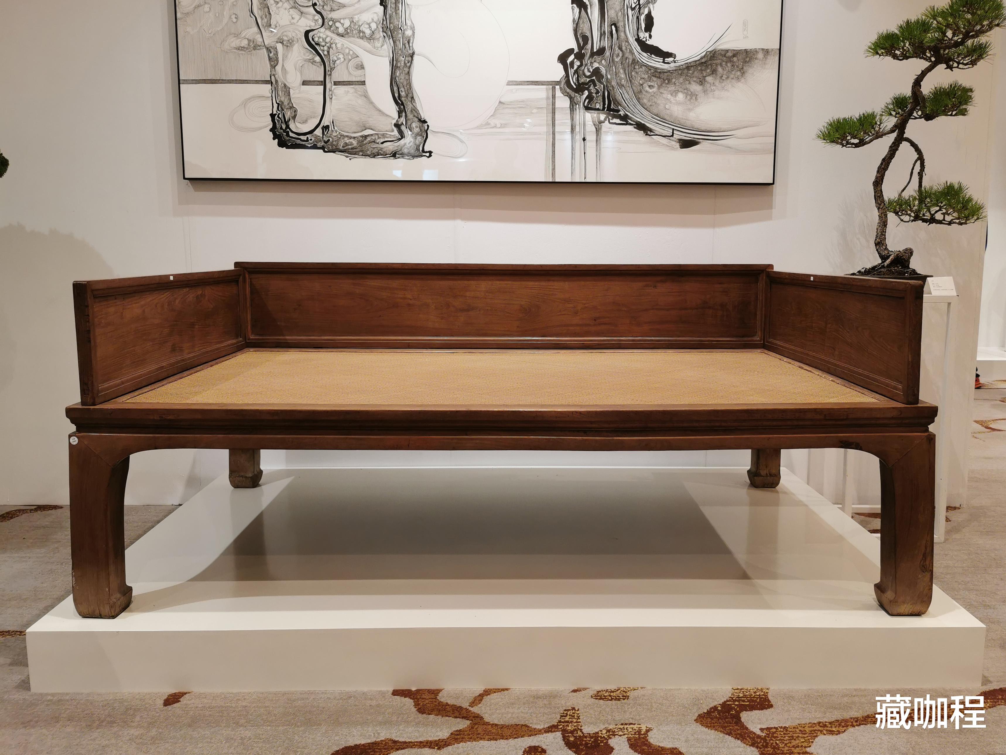 |够大够老够典型，黄花梨木也有锯齿纹理