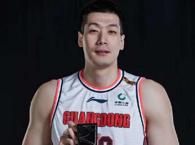 浙江男篮|凌晨三点莱多最新伤情曝光，杜峰有惊无险，第一主力回归乘胜追击