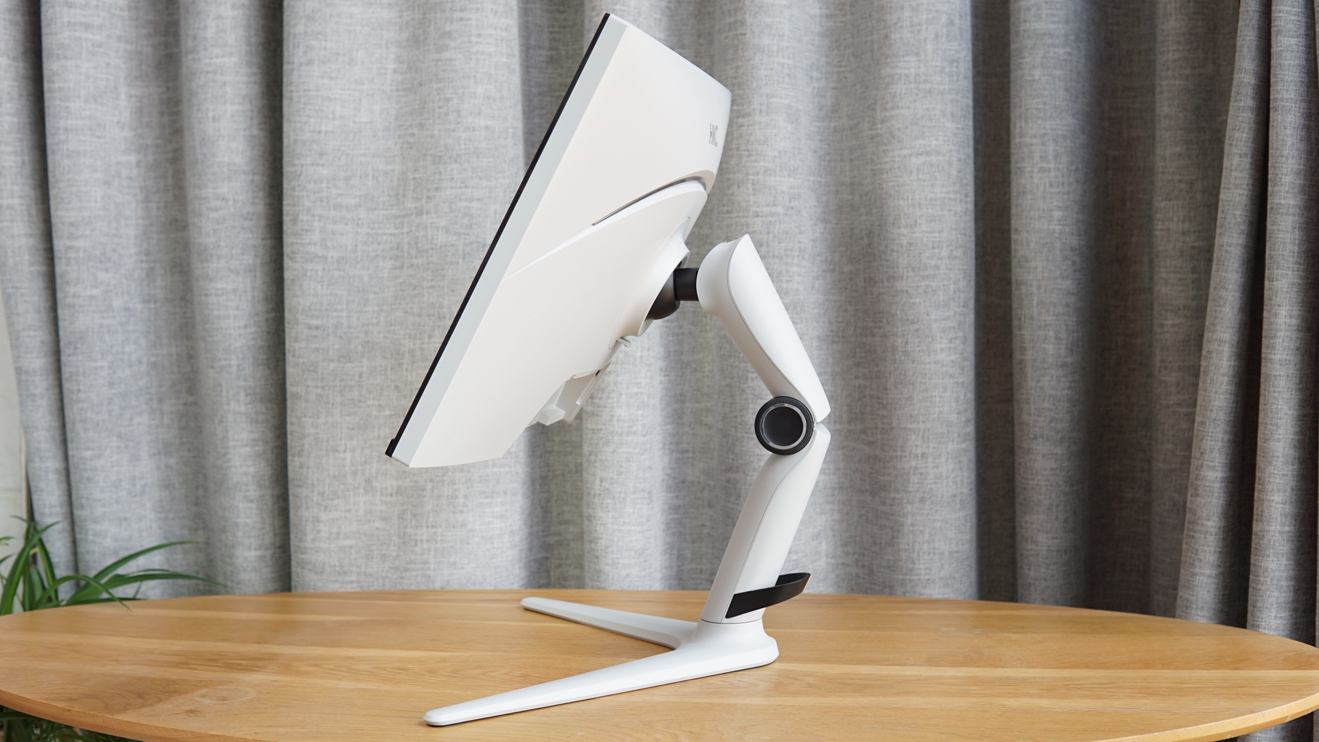 hkc|HKC PG271U显示器测评:4K 144Hz+MiniLED,价格屠夫?