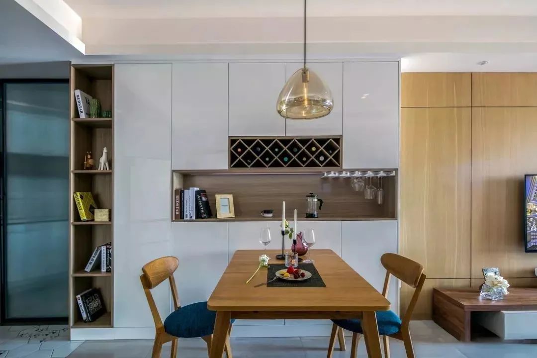 餐边柜，空间够一定要装！没有餐边柜的难处，只有住过的人才懂