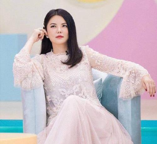 李湘|一顿早餐7000元，一块手表值一套房，炫富一姐李湘到底有多“壕”