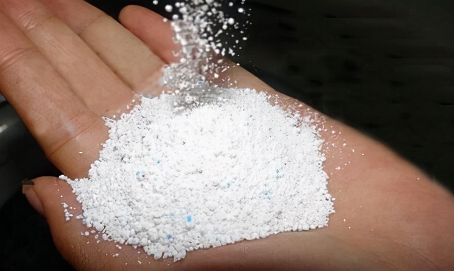 同样是洗涤用品，选洗衣粉还是洗衣液？弄懂以后再买不吃亏