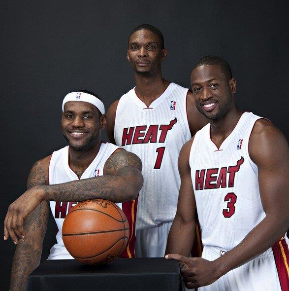 教练|你们知道梦八队当年多强吗？教练在场边睡觉，他们纯粹来炫耀天赋