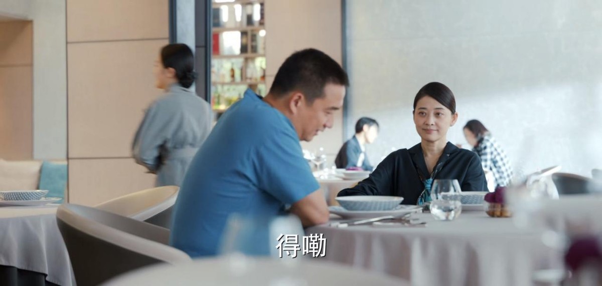 梅婷|张卫国的夏天:47岁梅婷上线,气质似二八少女,果然岁月不败美人