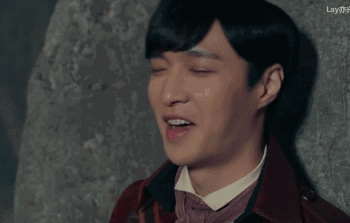 杨超越|哭都不会哭,还当什么演员?