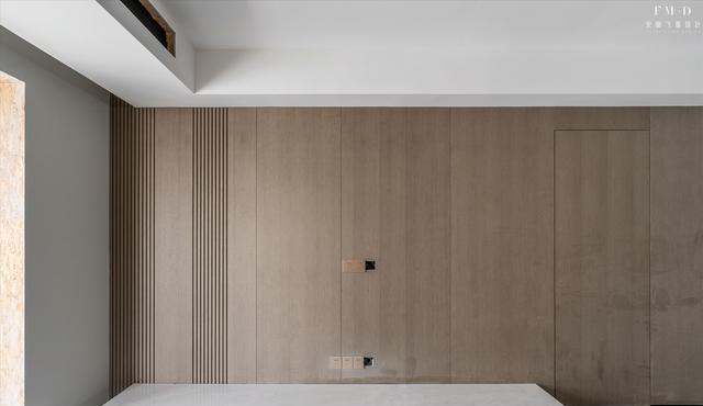 如今装修不流行装门套了,用这4种设计代替,反而更加分!