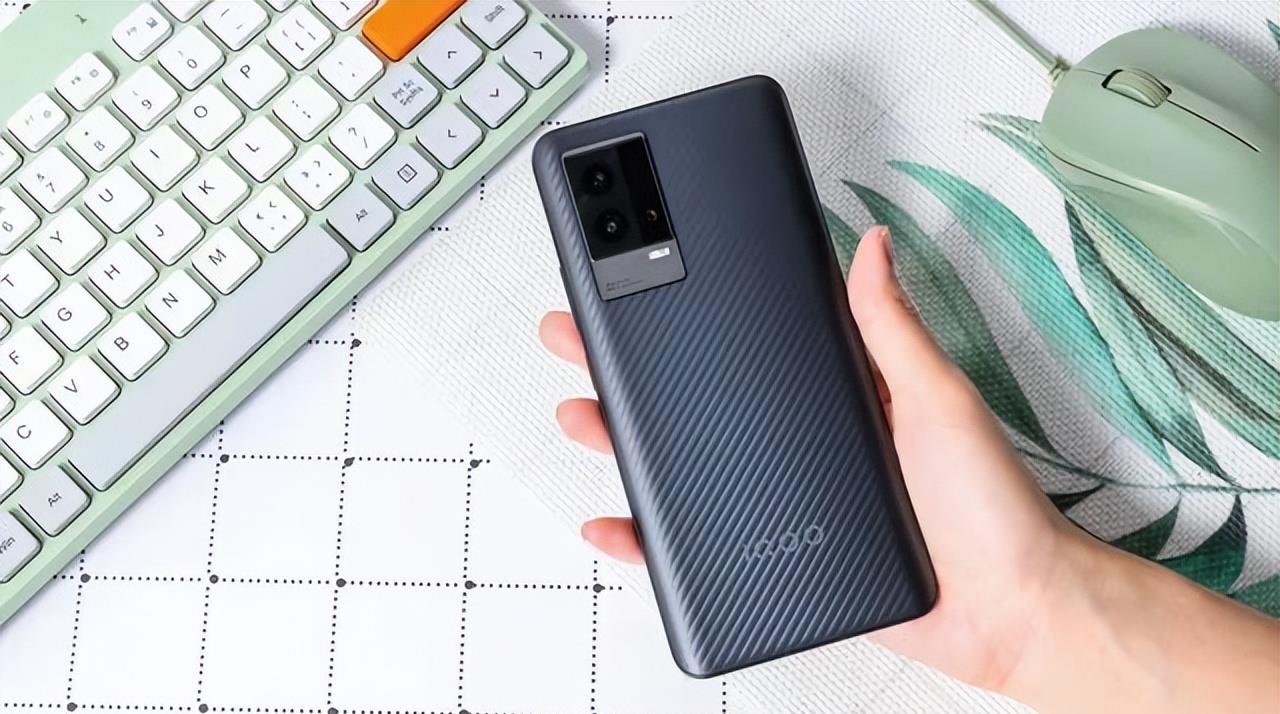 |新手机要用3-4年，最好别买128GB版本，三个原因告诉你答案