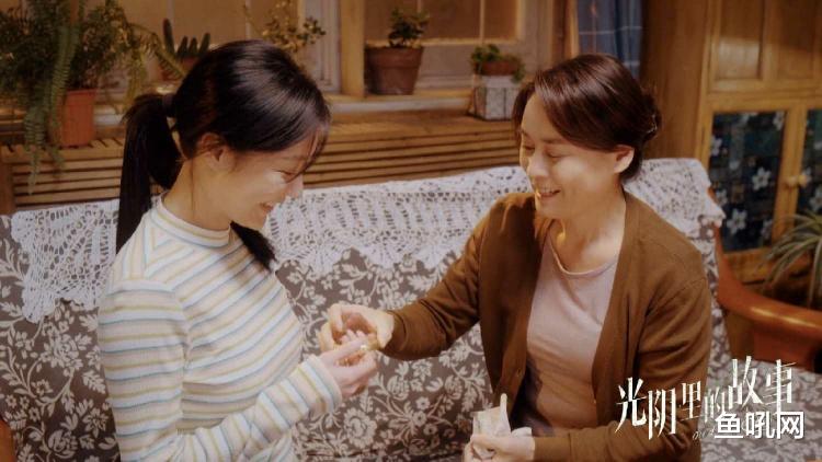 关晓彤|《光阴里的故事》央8收官央1接棒 吴珏瑾寄语平行时空虎头妈