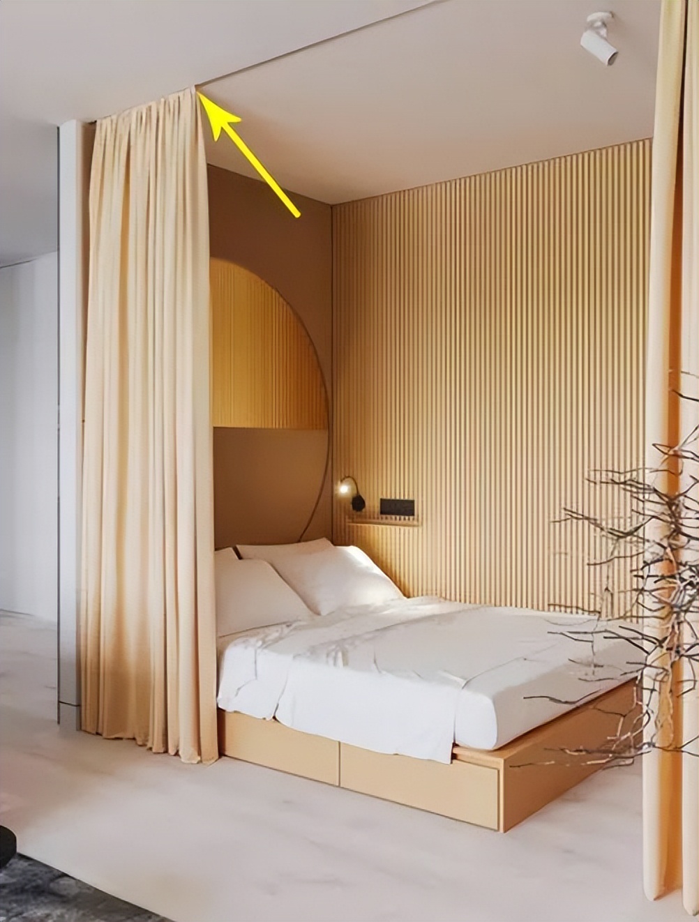 天花板不要再做吊顶了,学邻居家顶上装凹槽,挂上窗帘隐私性超好