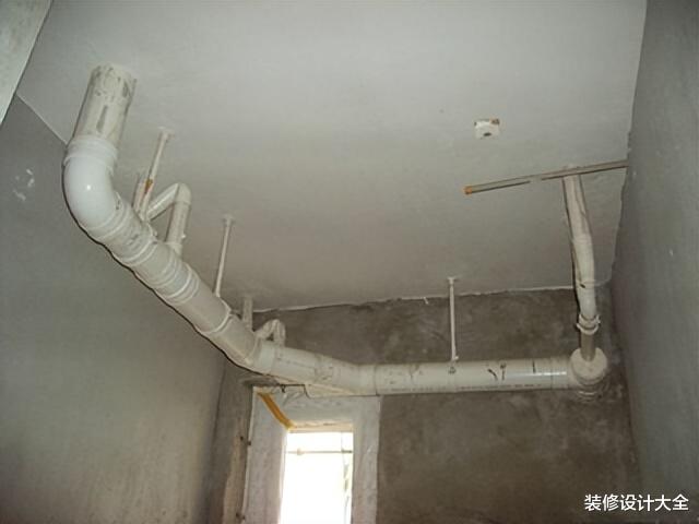 水管太低,卫生间吊顶不知道该怎么做?装修师傅4招就搞定了!