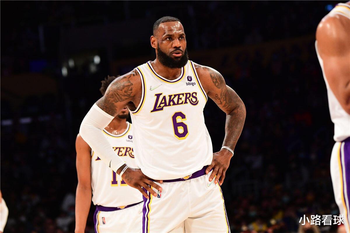 湖人隊(duì)|37歲成了聯(lián)盟空砍王！詹皇比當(dāng)年科比還慘，湖人好命但眼光太差了