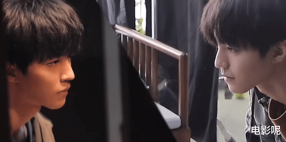 冰封|王俊凯大学老师称,小凯边拍《重生之门》边写论文,侧面澄清谣言