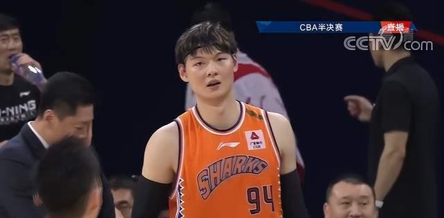 广东男篮|广东上海师徒两人输在同一点上，中国男篮最大的优势荡然无存
