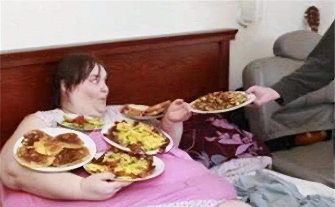 皮埃尔|2004年,重1450斤“超大美女”,嫁高富帅生俩孩子,如今怎样了?